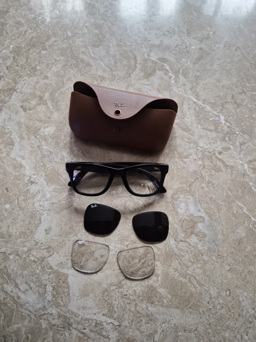 Ray-Ban AI Video Camera Sunglasses With Brown Leather Charging Case